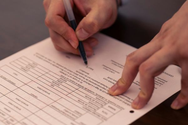 Maîtriser la détection fraude documentaire pour sécuriser vos processus